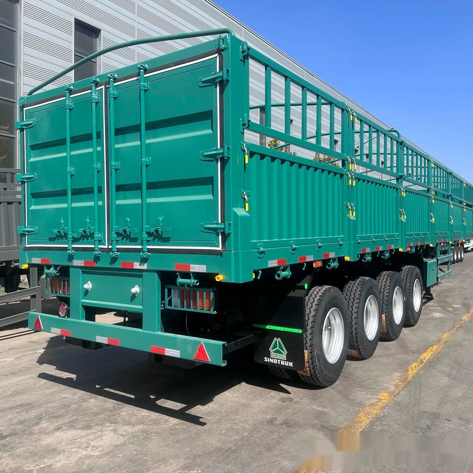 Fence / Stake Semi-Trailer